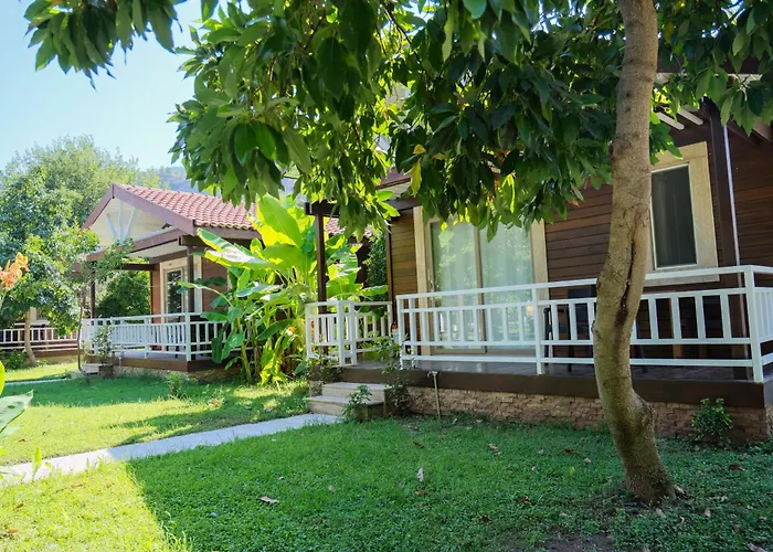 Apella Hotel